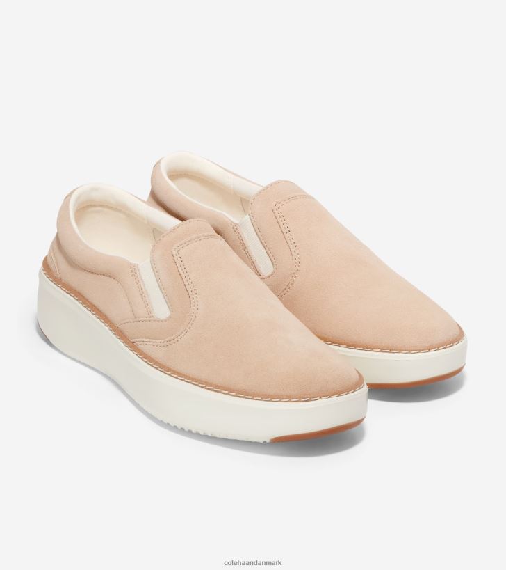 Cole Haan grandpro topspin slip-on sneaker sesam ruskind-elfenben-gummi PPZZ2D238 Kvinder fodtøj